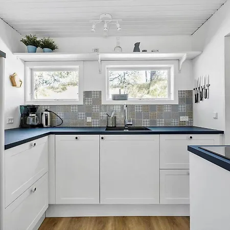 4739-aakirkeby-boderne-86 *