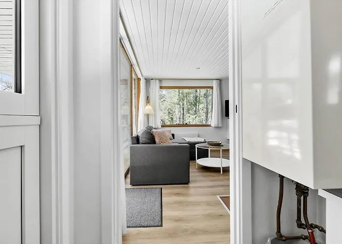 4739-aakirkeby-boderne-86 *